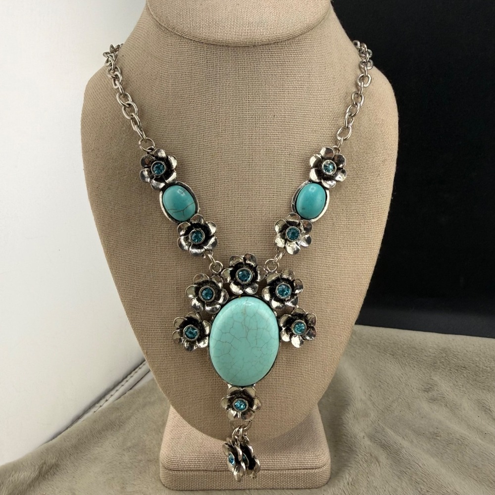 Necklace Blue Rhinestone Flower Southwestern Silver Tone 19in
